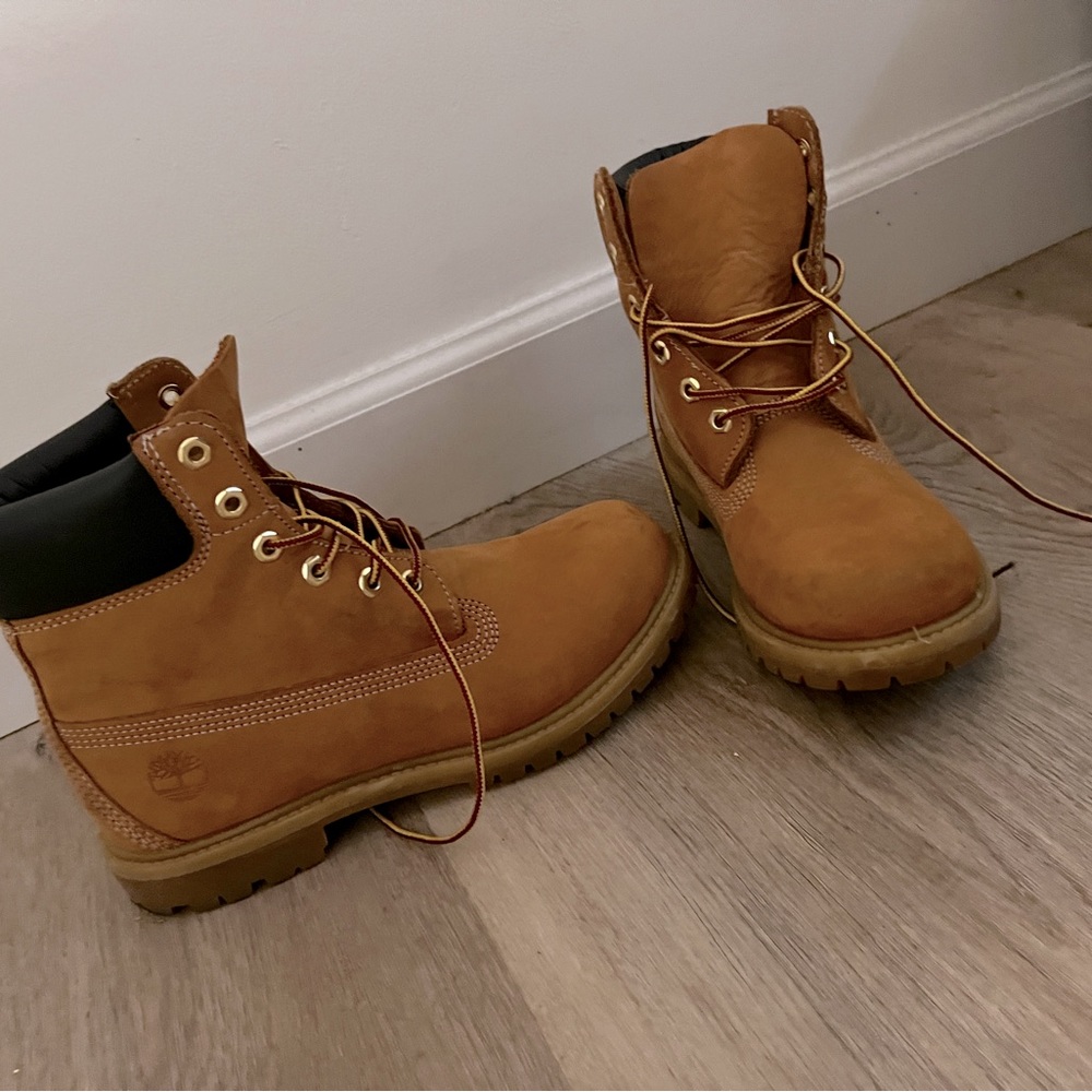 NWOT - Timberland Boots